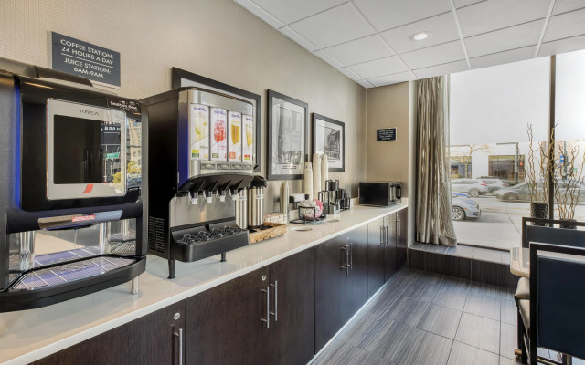 Best Western River North Hotel