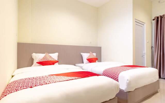 OYO 1185 Bukit Toedjoeh Residence Syariah