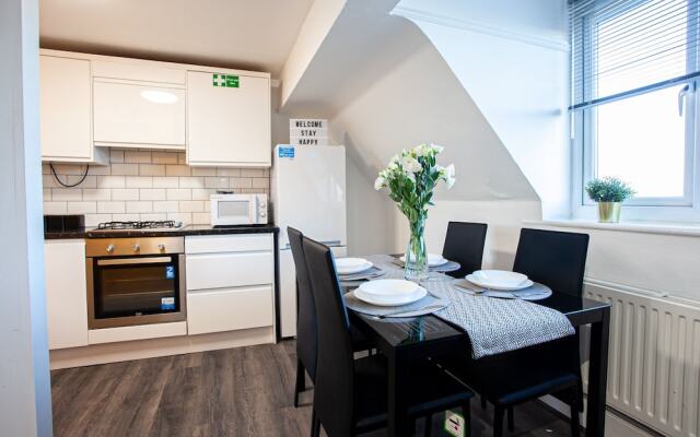 The Manchester Pad - Sleeps 12