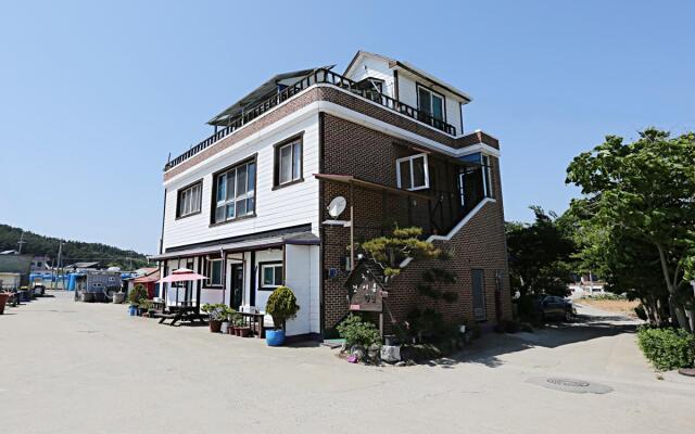 Taean Gaetyeowool Pension