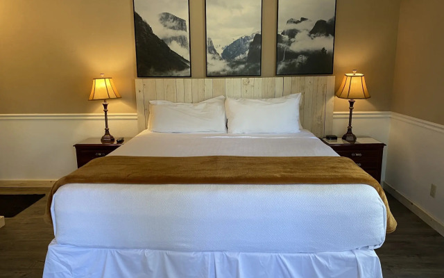 Cinnamon Bear Inn