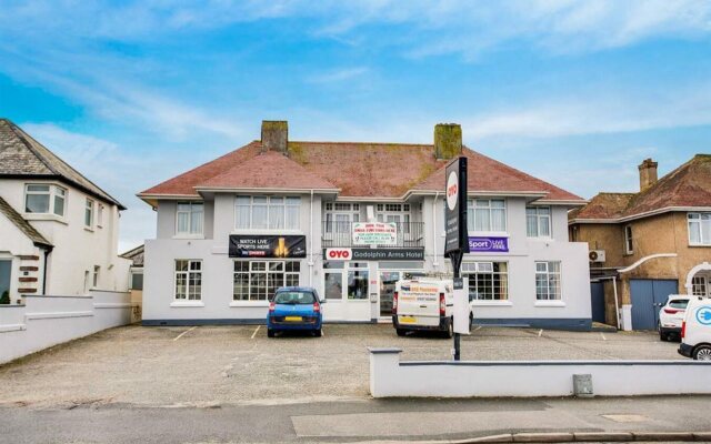 OYO Godolphin Arms Hotel