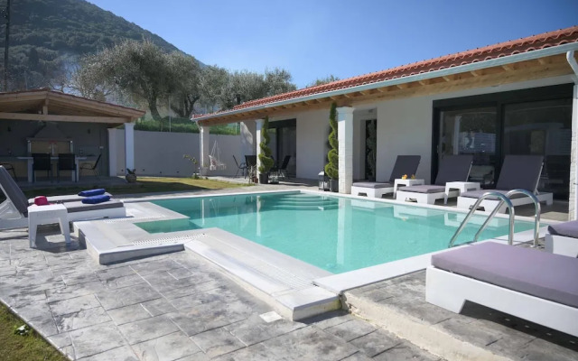 Diamond Luxury Villa Corfu 6 Bedroom Luxury Villa