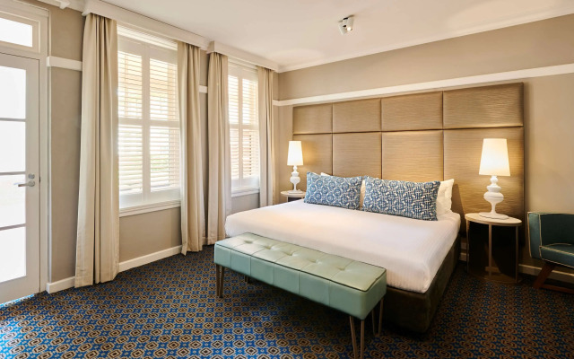 Hotel Kurrajong Canberra