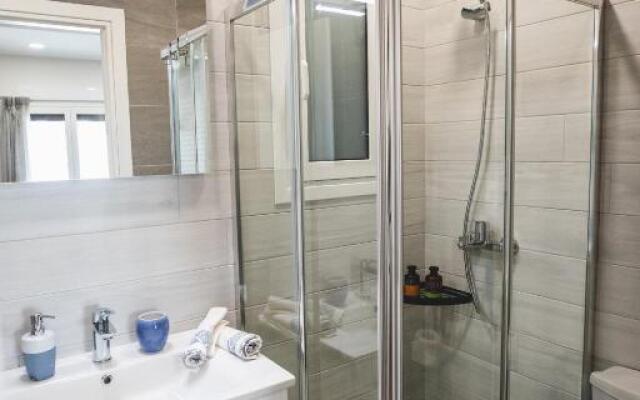 Ziva Apartment - 4th floor - Renovated 2019