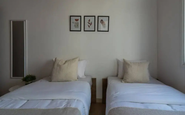 Laurel 2-BR Apt. & Balcony in Larnaca