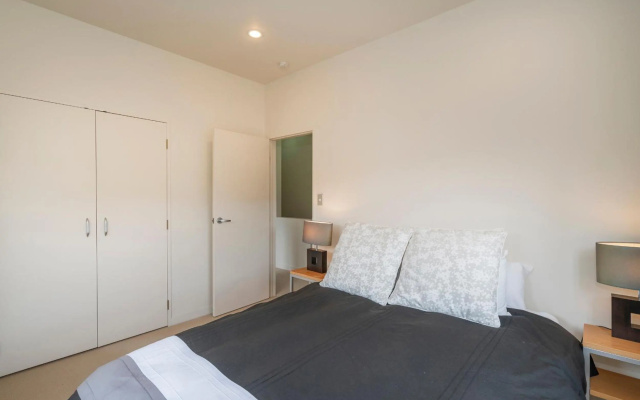 Hosts on the Coast Stay and Play – Guest Rooms – Matarangi