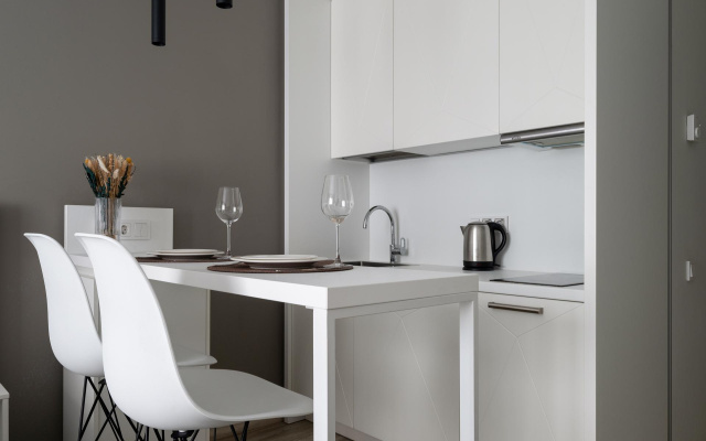 MyHome YourHome (МайХоум ЙоХоум) на улице Салова