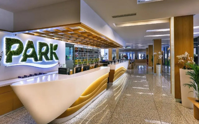 Carine Hotel Park