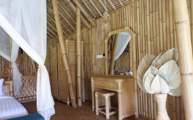 Pitu A Punggul Village Escape