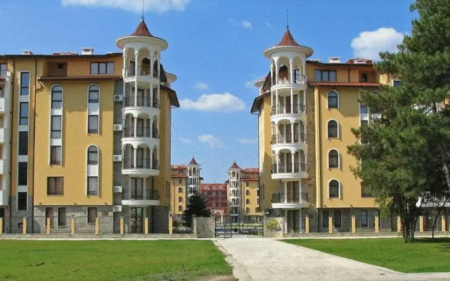 PMG Royal Sun Apartments