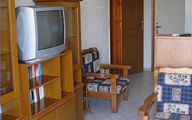 Costantonia Holiday Apartments