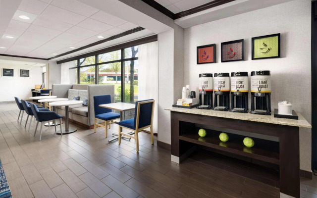 Hampton Inn Long Island/Islandia