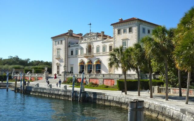 MIA Luxe Properties at Mutiny Park Condominium-Hotel