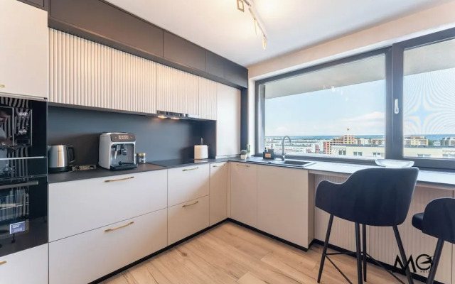 MoHost Valcom - Luxury Skyline Penthouse