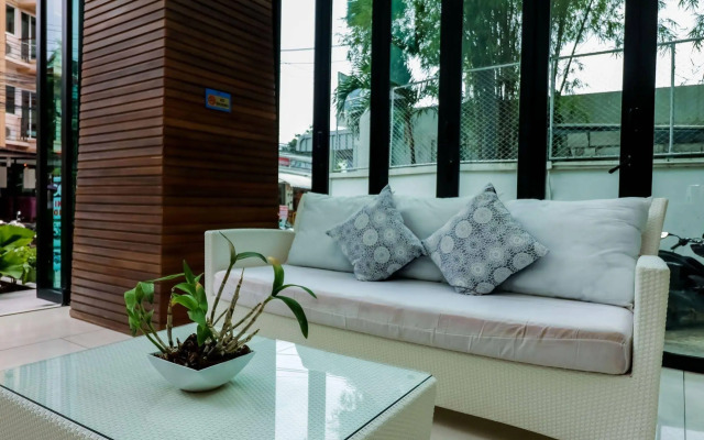Nida Rooms Patong Lavendar House