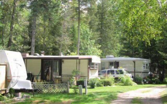Jell-E-Bean Campground and Trailers