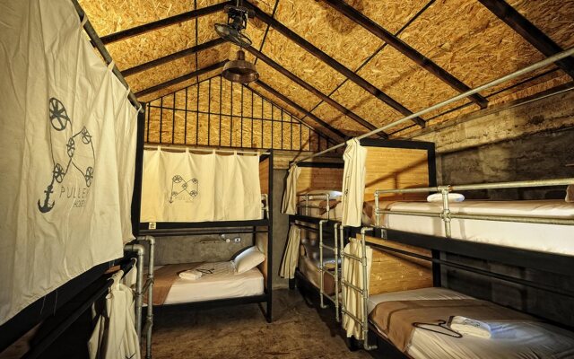 Pulley Hostel Hua Hin