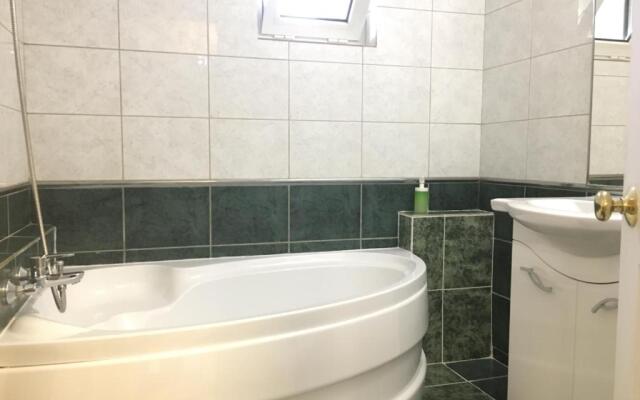 Green Apartment 4 Mircea Voda