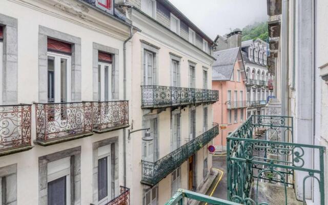 Appartement Cauterets, 3 pièces, 6 personnes - FR-1-401-226