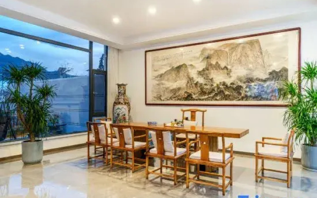 Jinglanshan Homestay (Huashan Scenic Area Visitor Center)