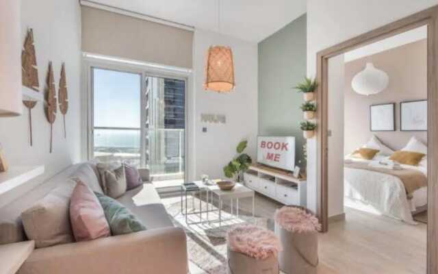 Cozy 1BR with balcony sea view