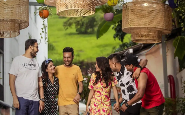 HUE GUH The Porto Candolim