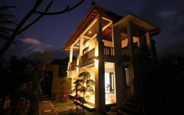 Yuliati Villa