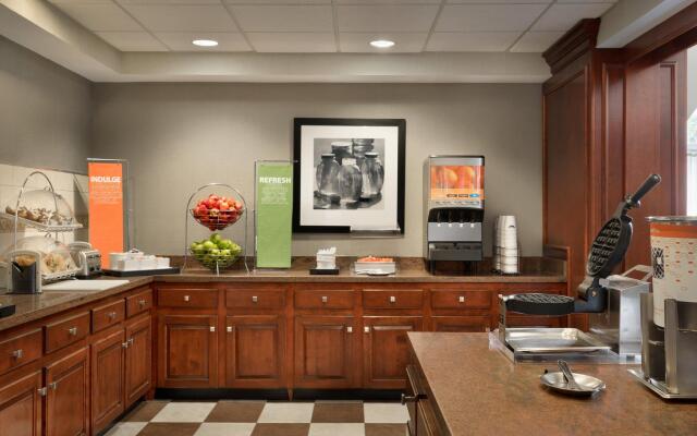 Hampton Inn & Suites Newport/Middletown