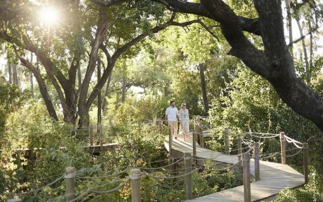 Victoria Falls River Lodge