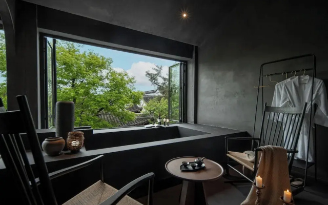 Jiangnanfu Bed and Breakfast