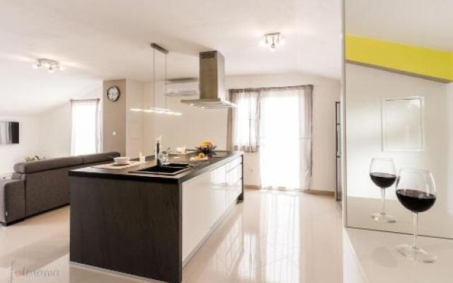 Apartments KETY