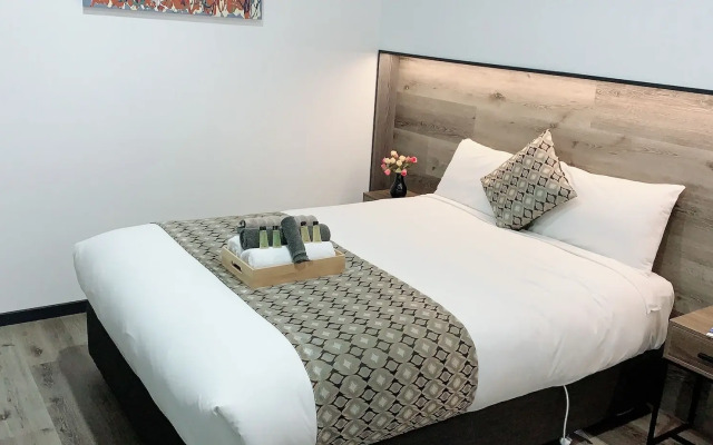 Elm Motel