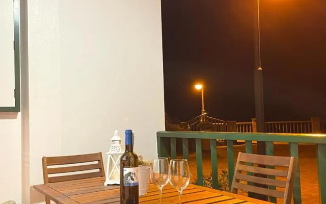 Primera línea en piscinas naturales.