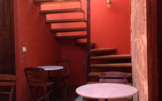 Auberge 32 | Old Town