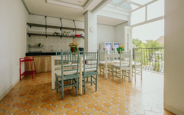 Urbanest Inn House TB Simatupang