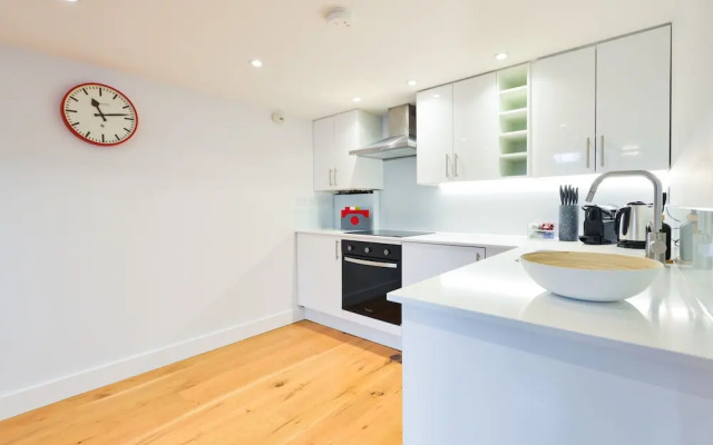 Spacious West Hampstead Apartment by Concept Apartments