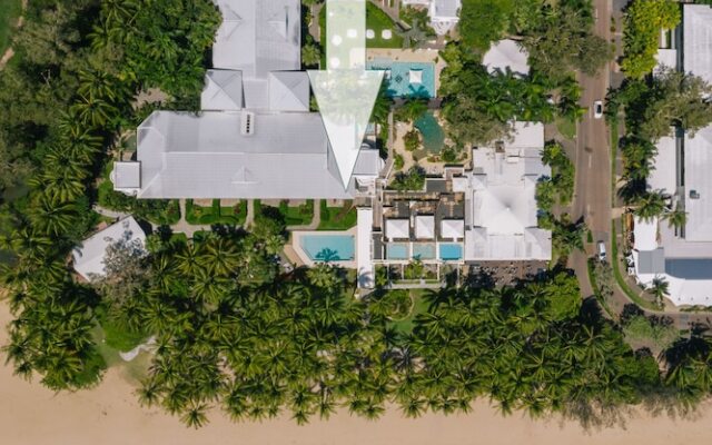 Beachfront Apt In Alamanda Beachfront Resort 25