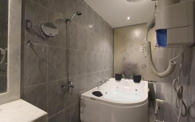 Hayat Rose Hotel Apartments