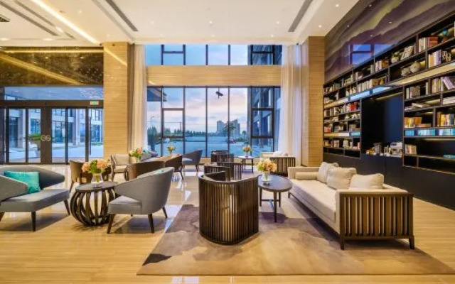 Grace Select Collection Hotel (Fengxian Wangyuan Road)