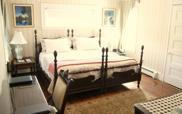 Coolidge Corner Guest House