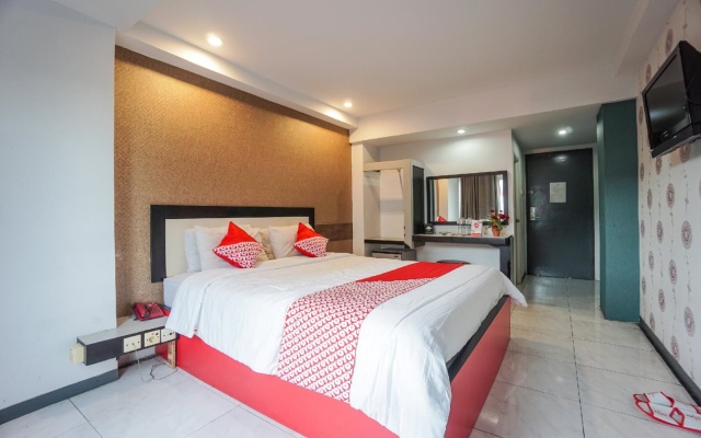 OYO 1318 Hotel Prince Boulevard