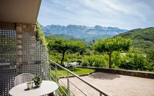 Gefiri Plakas Hotel