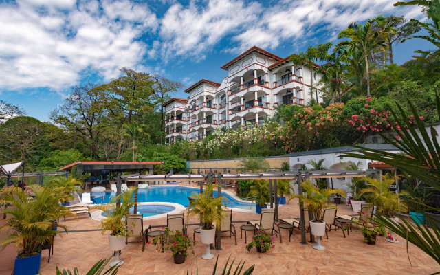 Shana by the Beach Manuel Antonio