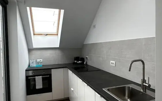 Luxury 1BR Near Fashion District by Oneluxstay