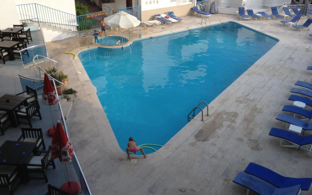 Ponz Boutique Hotel