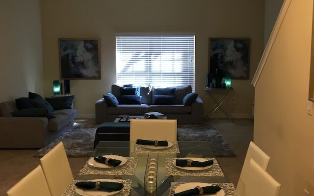 Paradise Palms Resort by DWS Vacation Villas