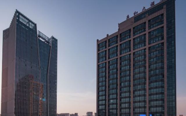 Zhenhe Hotel