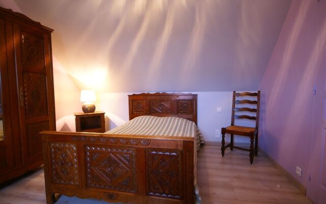 Alluring Holiday Home in L'armor-pleubian With Terrace