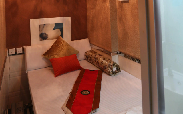 Temple Street Hotel